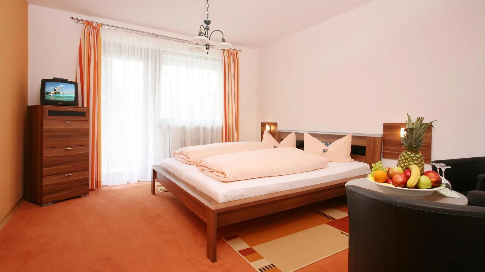 Landhotel Weißer Hahn Wemding 3*,  Deutschland